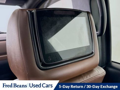 Used 2021 Nissan Titan Platinum Reserve w/ Moonroof Package image 29