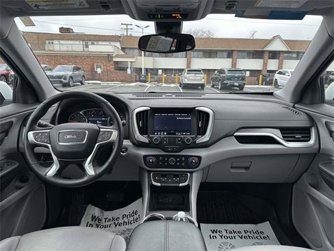 Used 2024 GMC Terrain SLT w/ LPO, Floor Liner Package image 33