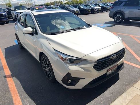 Used 2025 Subaru Impreza 2.0i Sport AWD/4WD image 3