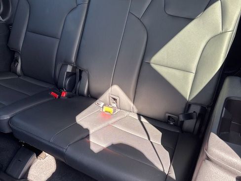 Used 2025 Kia Telluride SX Prestige image 28