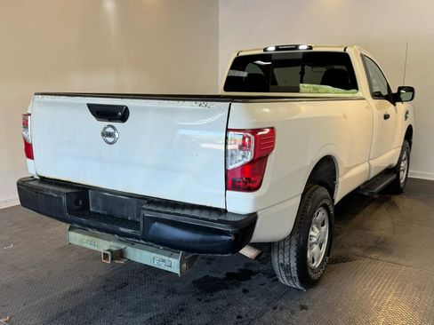 Used 2018 Nissan Titan S AWD/4WD image 4