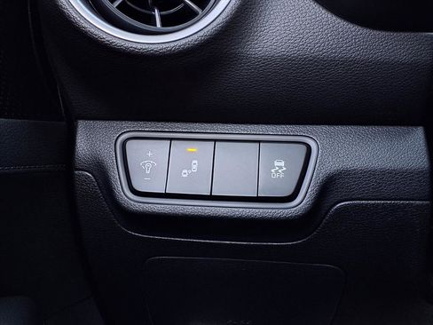 Used 2023 Kia Forte GT image 29