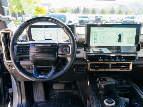 New 2025 GMC Hummer EV 3X w/ LPO, Dark Essentials Package image 16