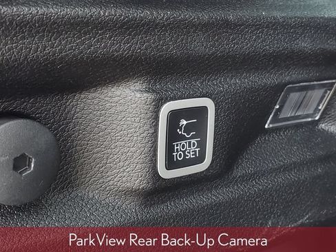Used 2023 Jeep Grand Cherokee L Laredo w/ Luxury Tech Group I AWD/4WD image 39