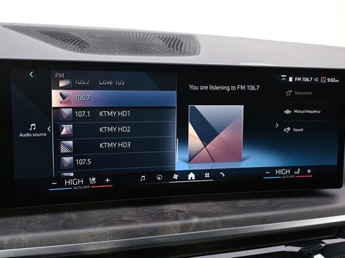 Used 2025 BMW X5 xDrive50e image 29