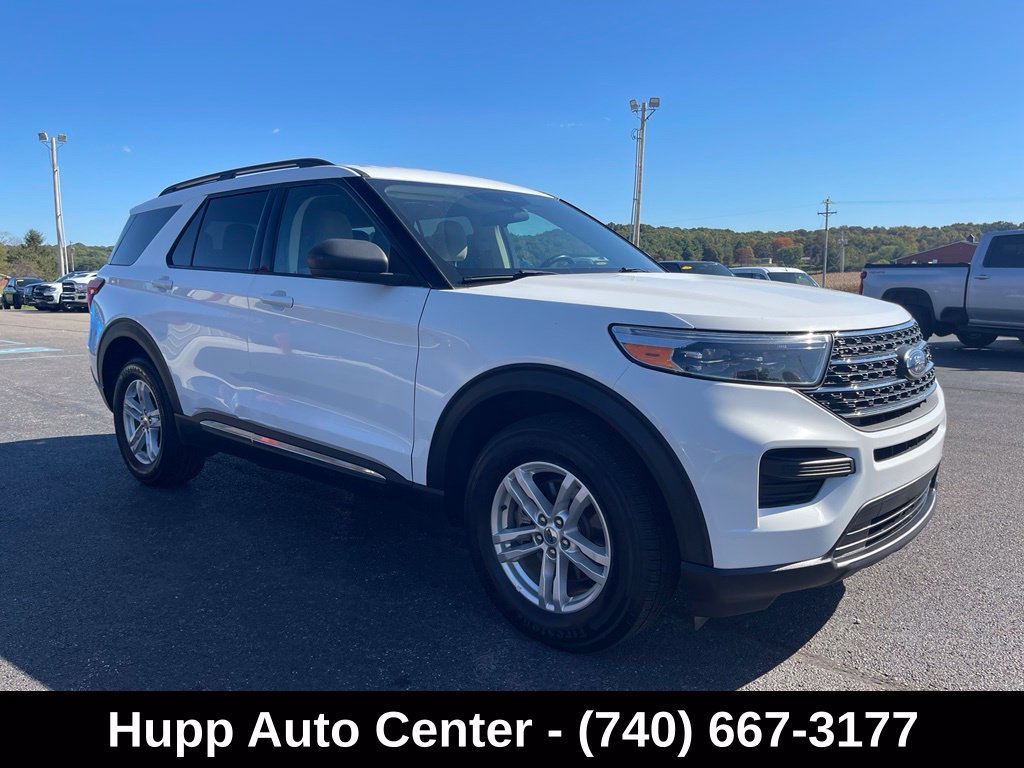 Used 2022 Ford Explorer XLT AWD/4WD image 2