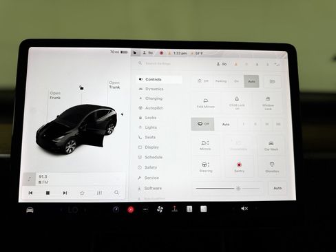 Used 2020 Tesla Model Y Long Range image 19