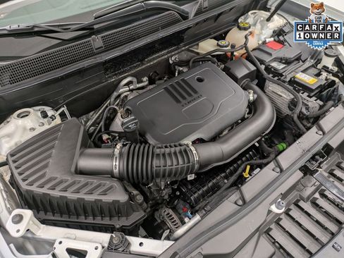 Used 2023 GMC Acadia SLE w/ Driver Convenience Package image 32