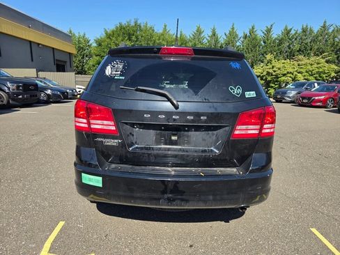 Used 2018 Dodge Journey SE w/ Connectivity Group FWD image 6