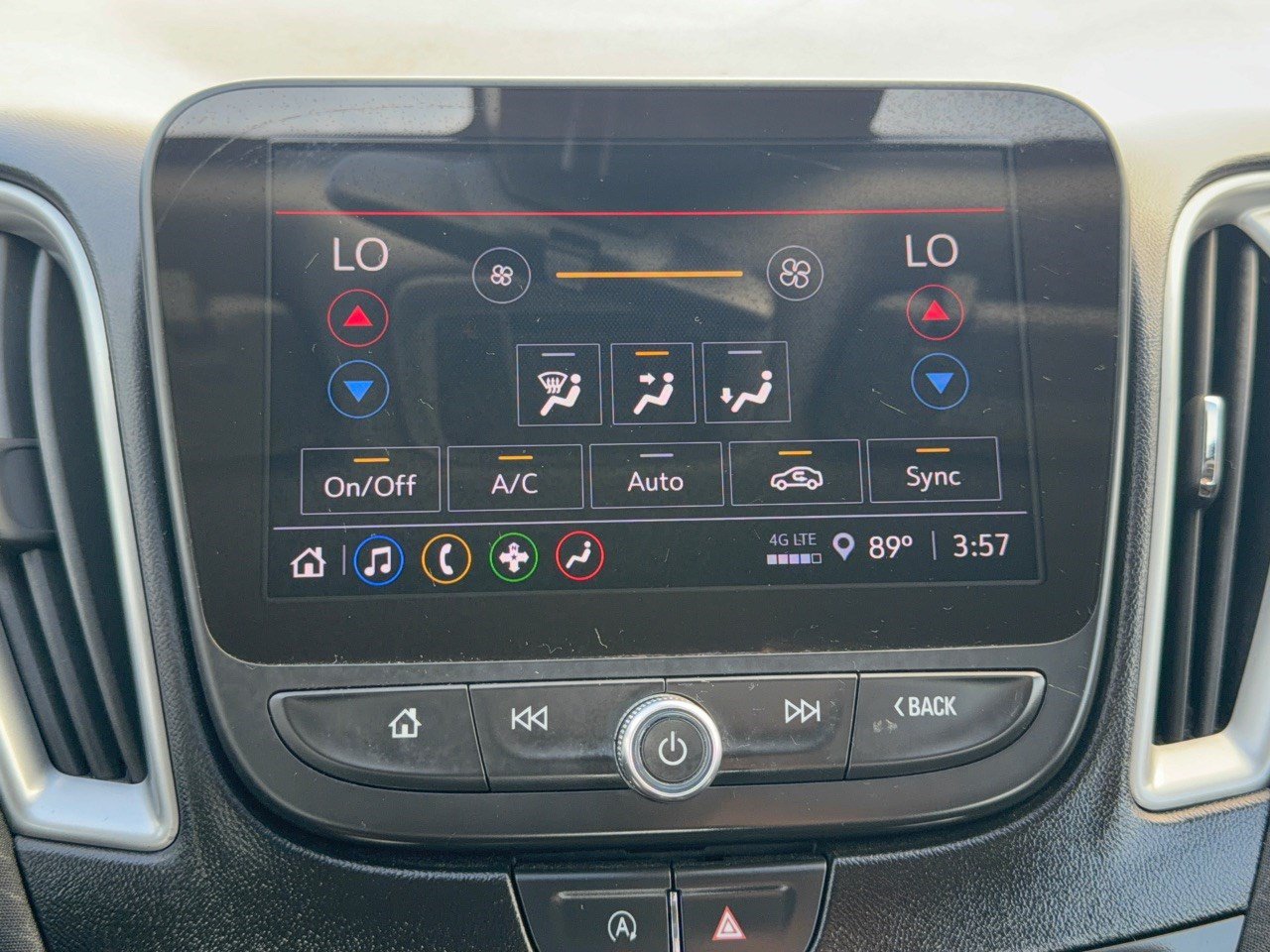 Used 2025 Chevrolet Malibu LT FWD image 23