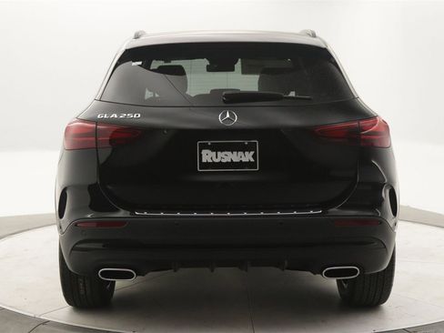 New 2026 Mercedes-Benz GLA 250 image 3