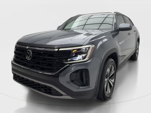 Used 2024 Volkswagen Atlas Cross Sport SE AWD/4WD image 4