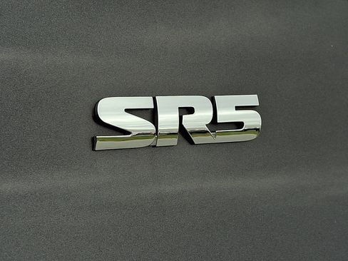 Used 2019 Toyota 4Runner SR5 image 32