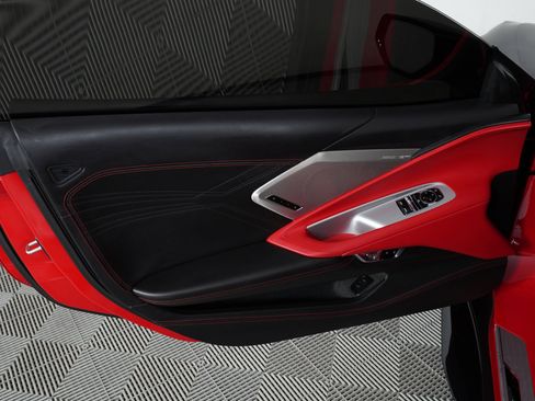 Used 2025 Chevrolet Corvette Z06 w/ Battery Protection Package image 11