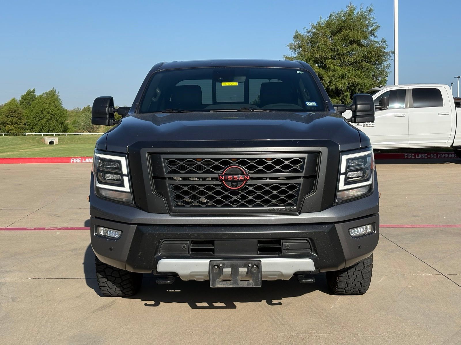 Used 2024 Nissan Titan PRO-4X w/ Pro-4x Convenience Package AWD/4WD image 2