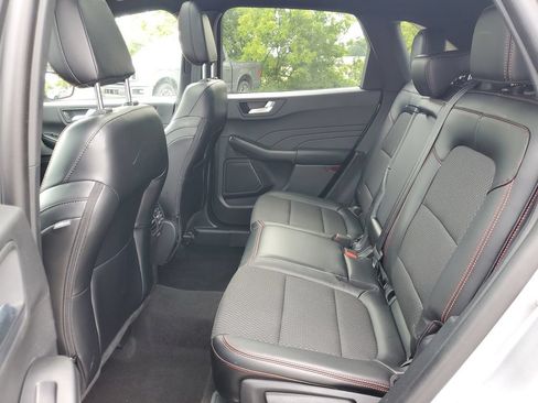 Certified 2024 Ford Escape ST-Line w/ Tech Pack #1 AWD/4WD image 17