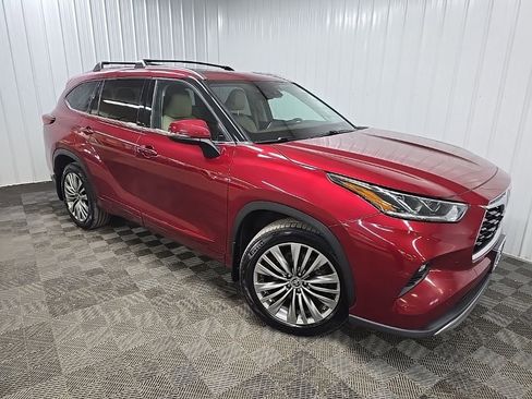 Used 2021 Toyota Highlander Platinum image 7