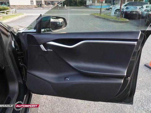 Used 2014 Tesla Model S 85 image 29