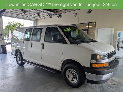 Used 2025 Chevrolet Express 2500 w/ Driver Convenience Package RWD image 2