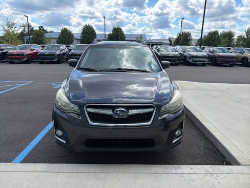 Used 2016 Subaru Crosstrek 2.0i AWD/4WD image 2