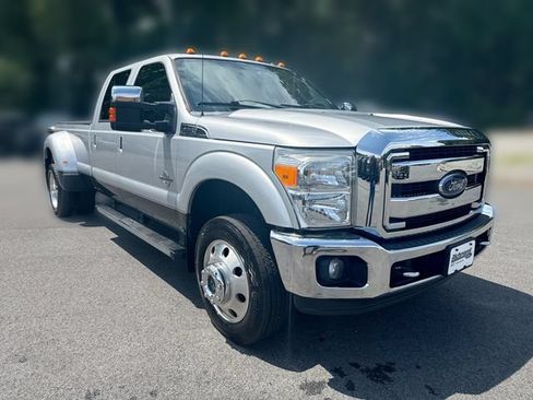 Used 2016 Ford F350 Lariat w/ Lariat Ultimate Package AWD/4WD image 2