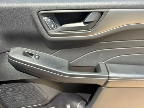Certified 2025 Ford Escape Active AWD/4WD image 18