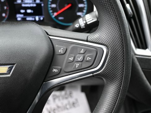 Used 2019 Chevrolet Malibu LS image 18