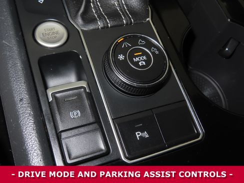 Used 2023 Volkswagen Atlas Cross Sport SE image 21