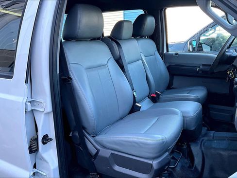 Used 2016 Ford F250 XL w/ Power Equipment Group image 8