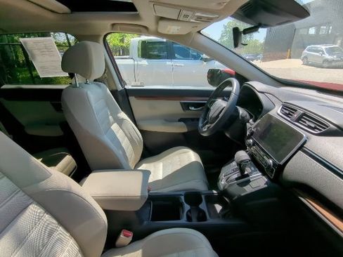 Used 2019 Honda CR-V EX image 7