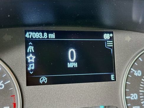 Used 2019 Ford EcoSport SE FWD image 2