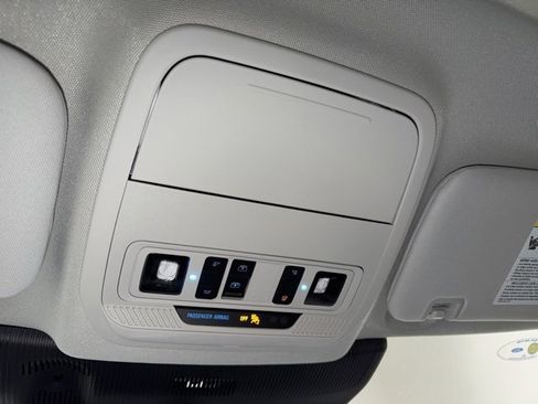 New 2026 Ford Explorer Active w/ Active Comfort Package image 30