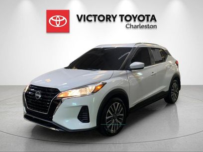Used 2024 Nissan Kicks SV