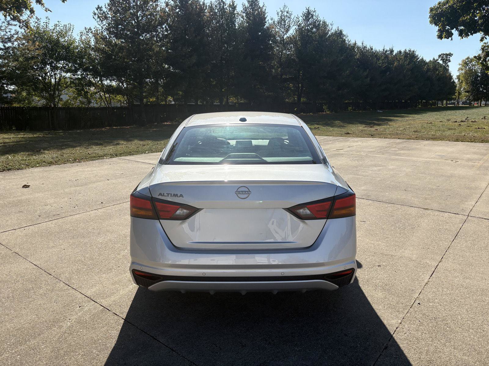 Used 2025 Nissan Altima 2.5 SV FWD image 7
