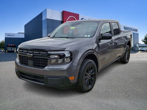 Used 2023 Ford Maverick Lariat w/ Lariat Luxury Package AWD/4WD image 3