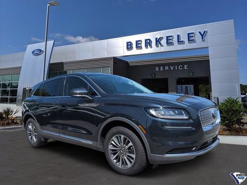 Used 2022 Lincoln Nautilus FWD w/ Premium Package image 1