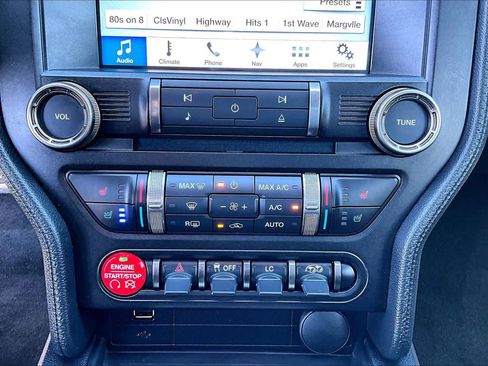 Used 2016 Ford Mustang Shelby GT350 w/ Technology Package image 33