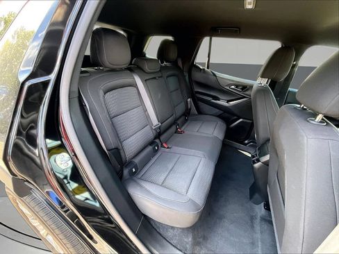 Used 2025 Chevrolet Equinox LT FWD image 27