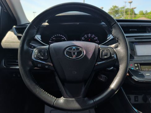 Used 2014 Toyota Avalon XLE Premium FWD image 12