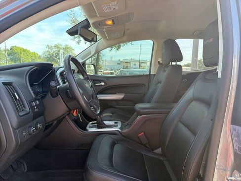 Used 2022 Chevrolet Colorado ZR2 w/ ZR2 Dusk Special Edition image 15