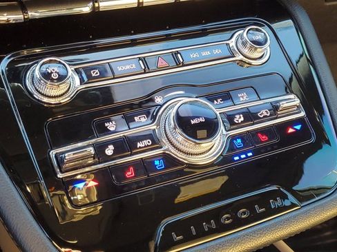 Certified 2022 Lincoln Corsair Reserve w/ Elements Package image 28