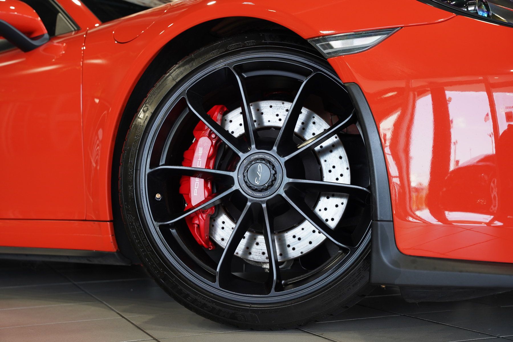 Used 2018 Porsche 911 GT3 RWD image 23