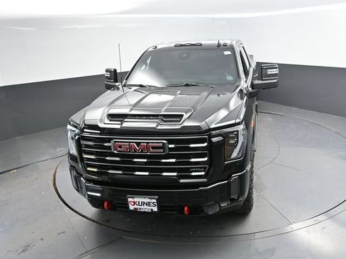 Used 2024 GMC Sierra 3500 AT4 w/ AT4 Premium Plus Package AWD/4WD image 44