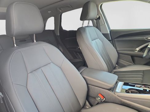 Used 2025 Audi Q5 Premium w/ Premium Plus AWD/4WD image 16