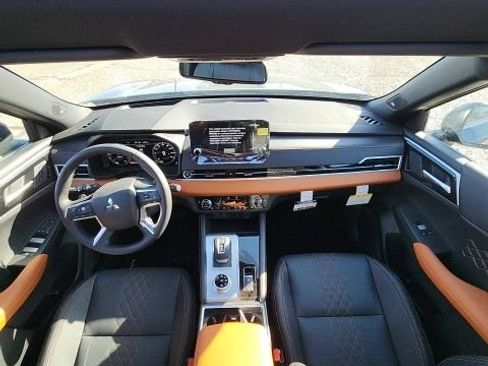New 2024 Mitsubishi Outlander SEL AWD/4WD image 16