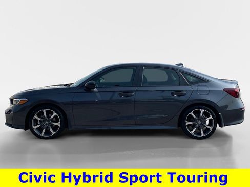Used 2025 Honda Civic Sport Touring image 3
