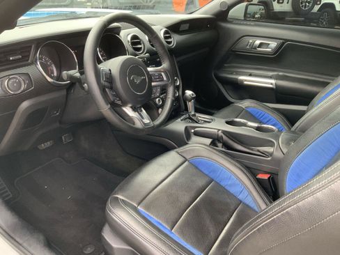 Used 2016 Ford Mustang Coupe RWD image 18