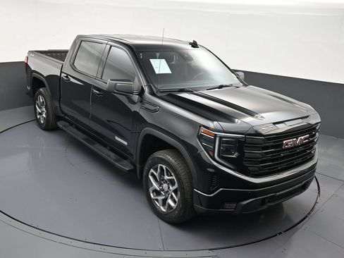 Used 2023 GMC Sierra 1500 Elevation RWD image 15
