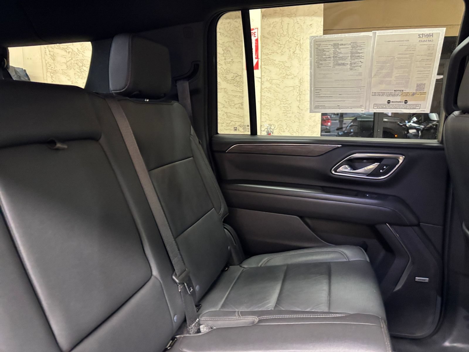 Used 2024 Chevrolet Suburban LT RWD image 39