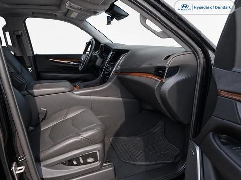 Used 2019 Cadillac Escalade Premium Luxury w/ Escalade Sport Edition RWD image 11